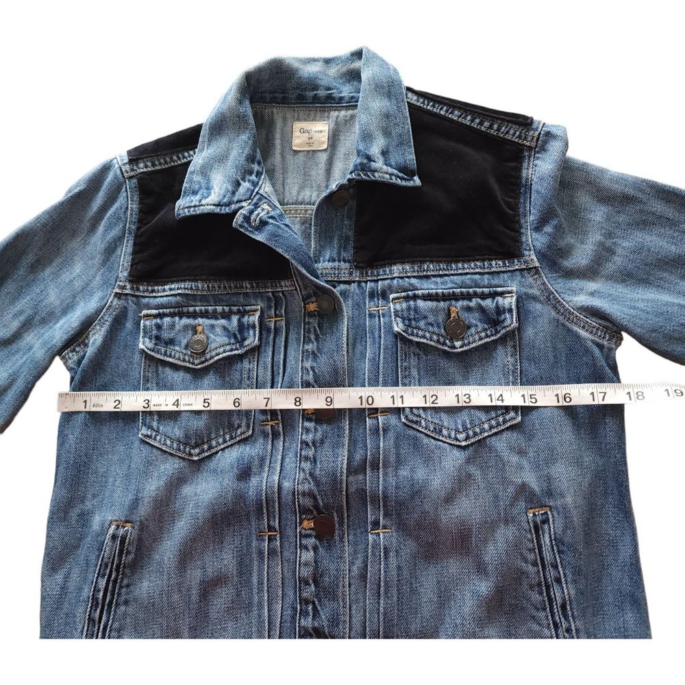 GAP Icon Denim jacket with black velvet patches - Picture 7 of 9